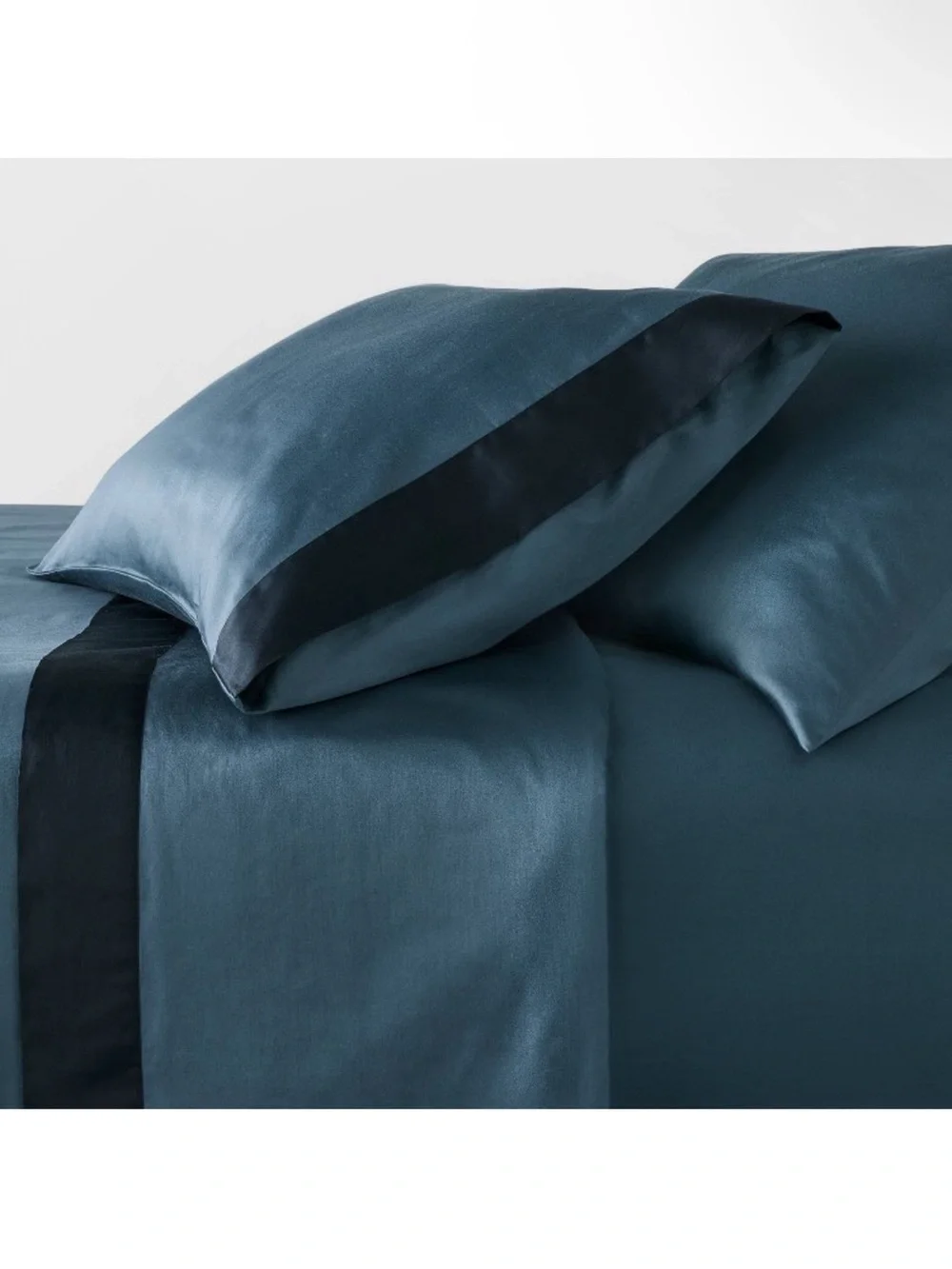 Twin XL Contrast Border Sheet Set Blue - Studio McGee X Threshold